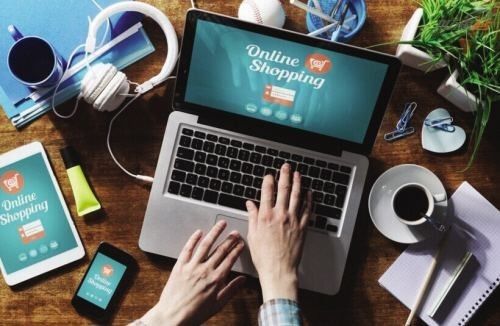 最后來(lái)說(shuō)一個(gè)正能量的故事，一個(gè)關(guān)于兩代人理性消費(fèi)理性投資的故事。