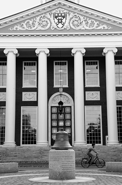 還在糾結(jié)選哪個學(xué)校？ 美國最有價值大學(xué)出爐